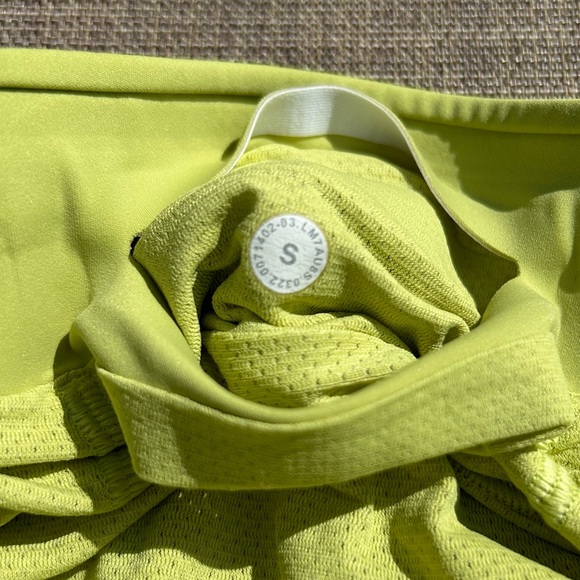 Lululemon Fast and Free short lined Wasabi. Mens size small - Picture 8 of 15